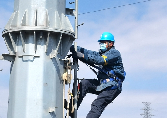 國網(wǎng)山東壽光供電：涉河線路遷移改造 助力市政工程建設(shè)