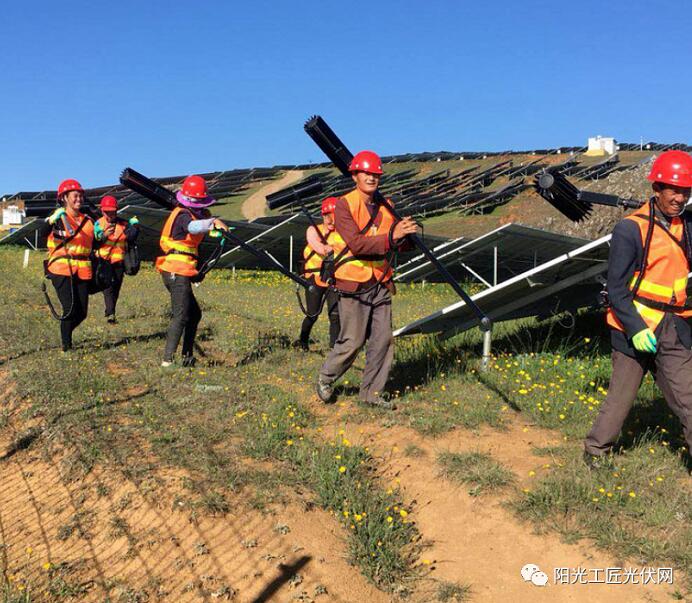 面積接近一個新加坡！青海塔拉灘光伏電站照亮“陽光之路”