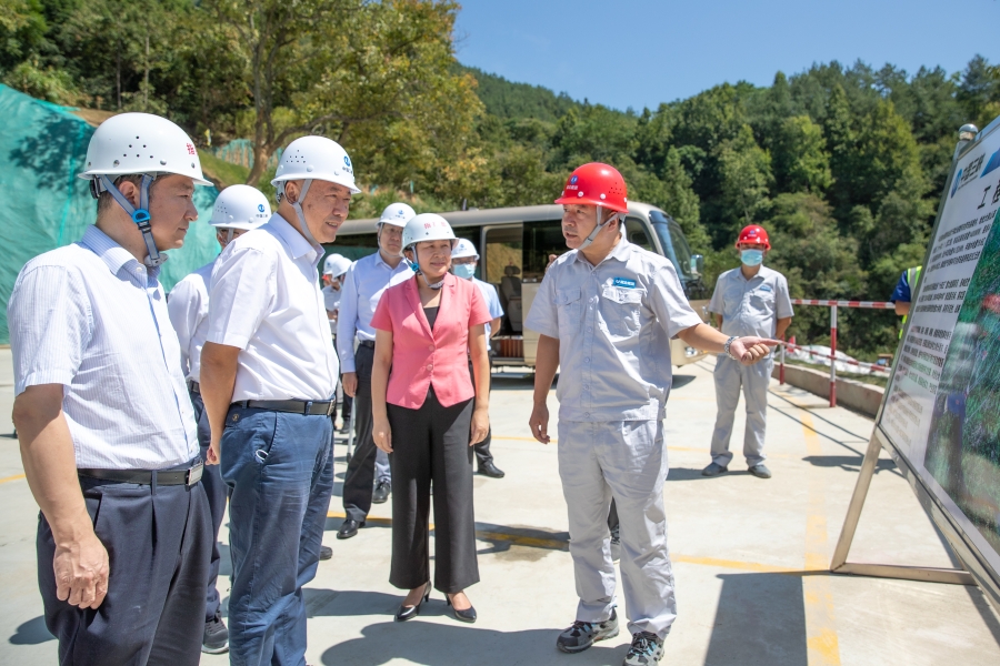 雷鳴山調研湖北能源羅田平坦原抽水蓄能電站項目