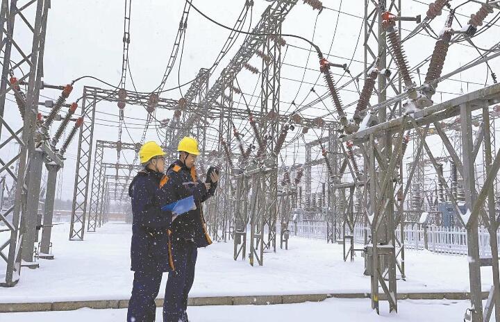 國網遼寧電力公司加強輸變配電設備監(jiān)控和特巡