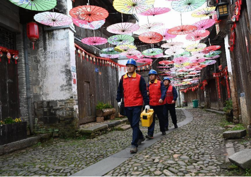 國網邵武市供電公司滿格電力 “電”亮元宵節(jié)