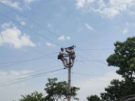 重慶開州老舊臺區(qū)升級改造 提升鄉(xiāng)村供電質(zhì)量