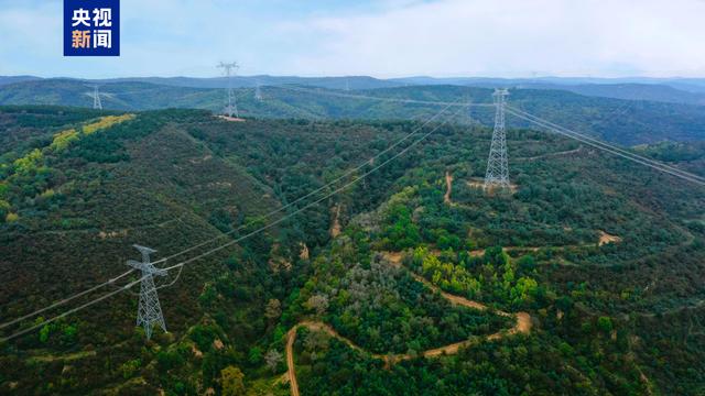 隴東至山東±800千伏特高壓直流輸電工程順利跨越±800千伏天中線