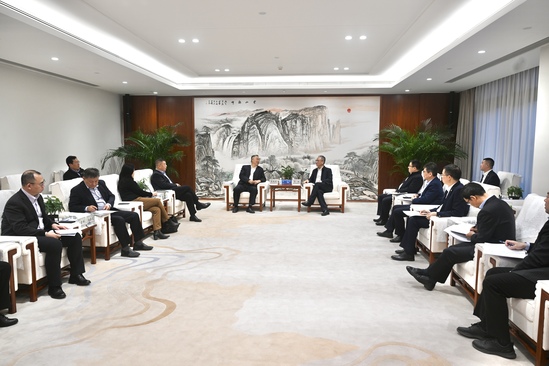 中國電建黨委副書記、總經(jīng)理王斌與中國機(jī)電商會(huì)黨委書記、會(huì)長張鈺晶舉行會(huì)談