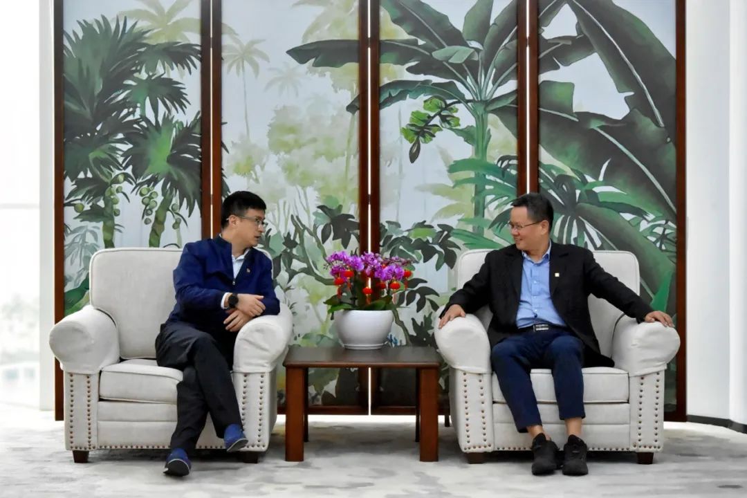 國電投海南公司黨委副書記、總經(jīng)理劉波濤拜訪大唐海南公司黨委書記、董事長王俊啟