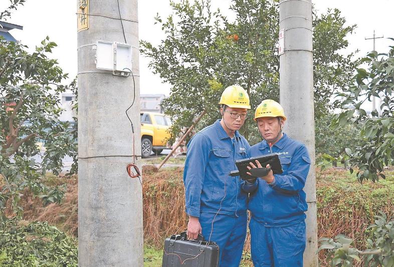 研制“萬(wàn)能鑰匙”，臺(tái)區(qū)漏電保護(hù)器調(diào)試不到5分鐘