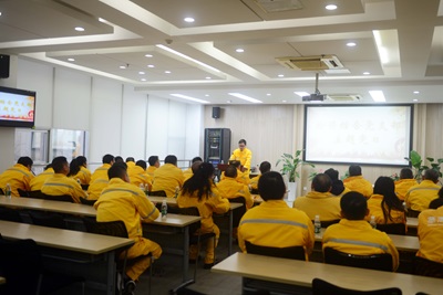 華潤(rùn)南京公司檢修公司黨支部開展黨員大會(huì)、支委會(huì)以及3月份主題黨日活動(dòng)