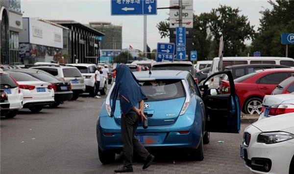 一年新車對折賣 新能源二手車何去何從？