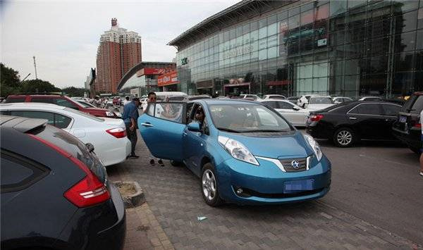 一年新車對折賣 新能源二手車何去何從？